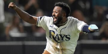 Junior Caminero es líder jonronero dominicano