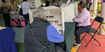 Revés para Sheinbaum con un 13 % de participación en la elección judicial de México