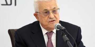 Abás pide que Hamás entregue las armas y desplegar una fuerza internacional y árabe