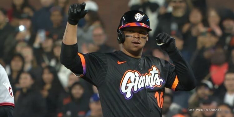 Rafael Devers rompe el silencio sobre su salida de Boston y su disposición a jugar en primera base