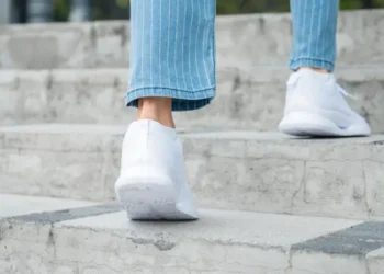 Los beneficios para el cuerpo y la mente de subir escaleras como parte de tu rutina diaria