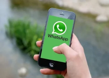 WhatsApp comienza a incluir anuncios, pero no en los chats personales