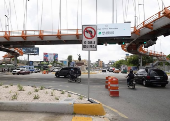 Intrant prohíbe giro a la izquierda a partir de mañana martes en 38 intersecciones del Gran Santo Domingo