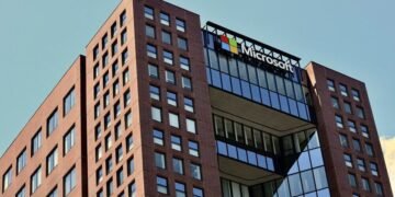 Microsoft planea varios miles de despidos más, esta vez de personal de ventas