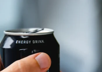 Un estudio asocia la taurina, presente en las bebidas energéticas, con un mayor riesgo de desarrollar leucemia