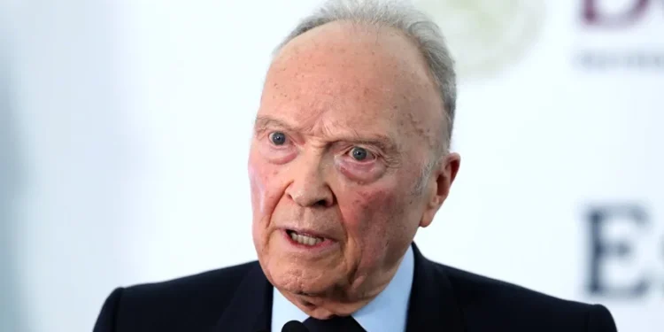 La Fiscalía General de México dice que Chávez Jr. ha presentado varios amparos para evitar su detención