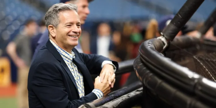 Dueño de Tampa Bay Rays lo compró en US$200 millones y lo vendió en US$1,700 millones