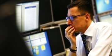 Bruselas pide evaluar los riesgos de los contenidos de la inteligencia artificial