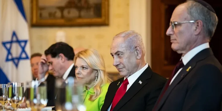 Netanyahu dice estar cerca «de encontrar a varios países» que reciban a los gazatíes