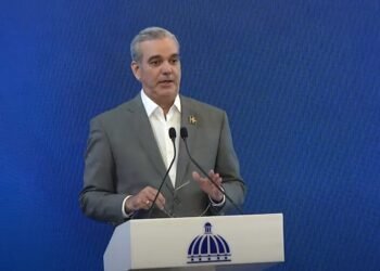 Presidente Abinader revisará cambios a Ley de Residuos Sólidos