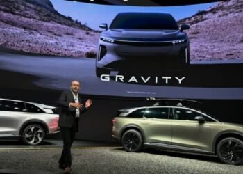 Uber invertirá USD 300 millones en Lucid Motors para desarrollar su flota de robotaxis