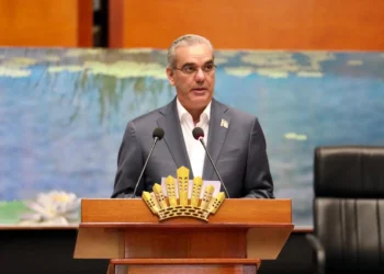 Luis Abinader alerta en Guyana sobre el impacto del sargazo en vida marina