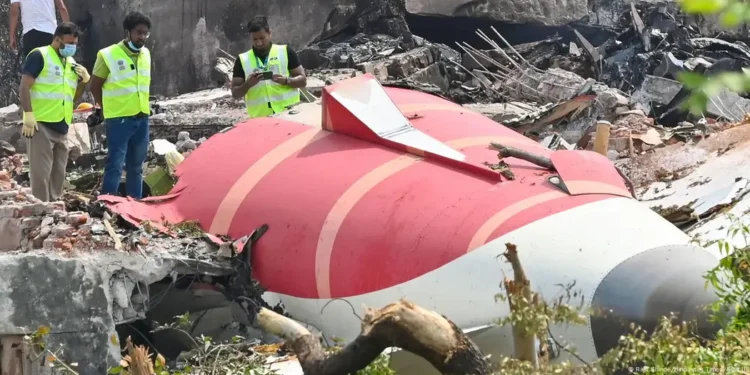 Combustible de avión de Air India se cortó antes de tragedia