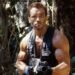 Arnold Schwarzenegger regresa a la saga Predator para ofrecer un final alternativo