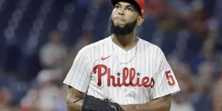 Orioles traspasan a Domínguez a los Azulejos entre juegos de la doble cartelera