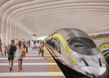 La llegada del primer tren de alta velocidad a EE.UU. se aleja por los recortes de Trump