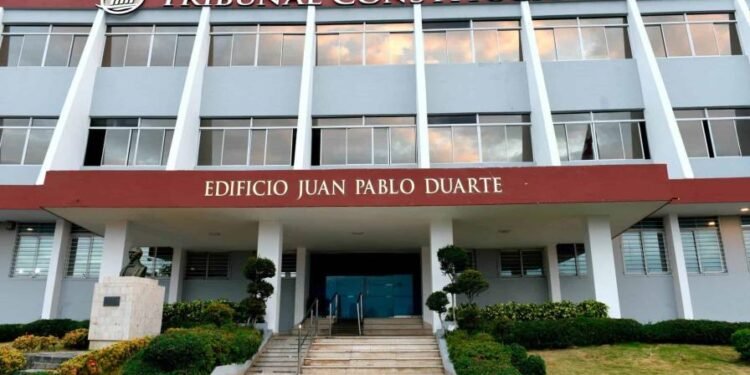 TC declara inconstitucional artículo que permitía al presidente llenar vacantes de alcaldes