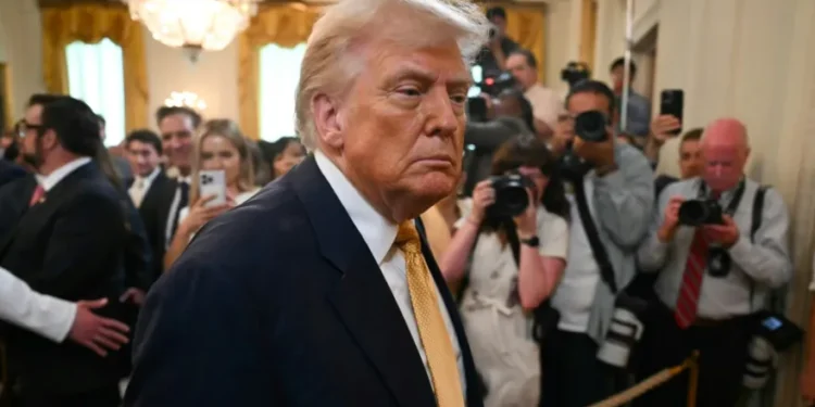 El gobierno de Trump solicitará la publicación de documentos judiciales del caso Epstein