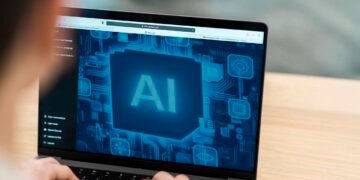 Más del 85 % de las empresas en Latinoamérica usan IA, según experto