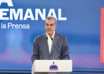 Abinader promete entrada récord de megavatios para enfrentar crisis eléctrica