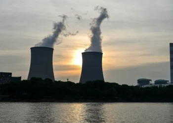 Crece en China uso de carbón para energía pese a récord de fuentes renovables