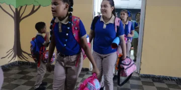 Hoy inicia un nuevo año escolar en el país