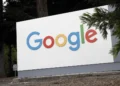 Google lanza un modelo de IA que hace sombra a Photoshop y Adobe lo incluye en su ecosistema