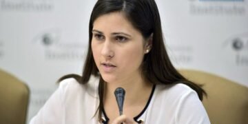 Legisladora ucraniana dice que «no deberíamos negociar con personas» en conversaciones con Putin