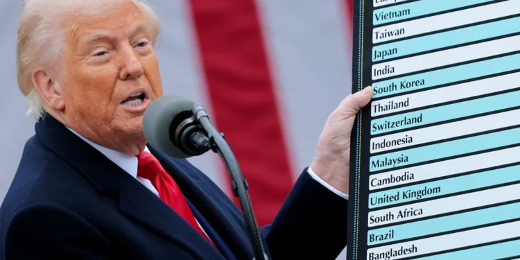 Entraron en vigor aranceles de Trump; arrecia guerra comercial/video