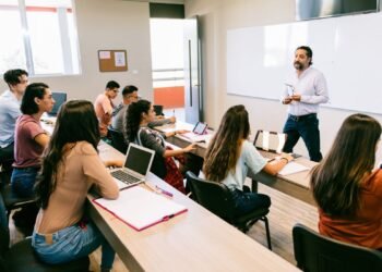 Solo el 12 % de los universitarios dominicanos se matricula en áreas de alta empleabilidad