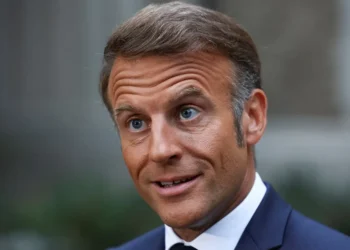 Macron desconfía de la «voluntad de paz» de Putin y ve a Rusia como «una amenaza para los europeos»