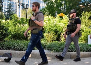 Hijos de inmigrantes dejan de ir a la escuela por temor a ICE