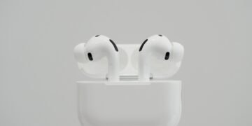 AirPods ahora traducen conversaciones en cinco idiomas