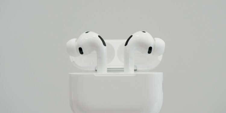 AirPods ahora traducen conversaciones en cinco idiomas