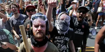 Qué es Antifa, el grupo de extrema izquierda enfrentado a los supremacistas blancos en EE.UU. y al que Trump quiere declarar como «terrorista»