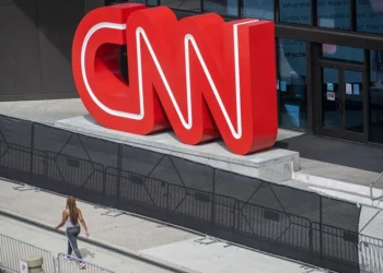 Los medios estadounidenses, un ecosistema concentrado y polarizado y amenazado por Trump