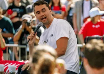 Así ocurrió el atentado donde falleció Charlie Kirk, la cara joven del movimiento MAGA dispuesta a debatir a sus oponentes