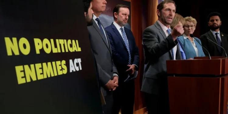 Los demócratas preparan un proyecto de ley de defensa de la libertad de expresión en EEUU