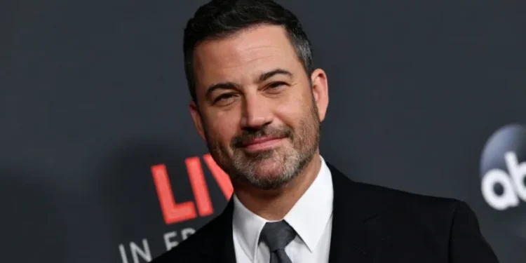 Jimmy Kimmel critica que el gobierno de EEUU amenace a comediantes en su regreso a la TV