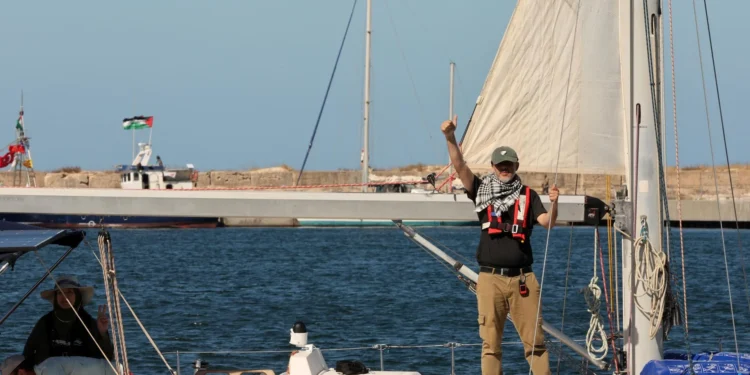 La Flotilla rechaza entregar su cargamento de ayuda en Chipre y seguirá hacia Gaza