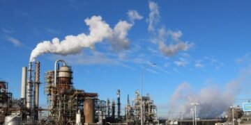 Grandes petroleras y cementeras detrás de olas de calor extremas