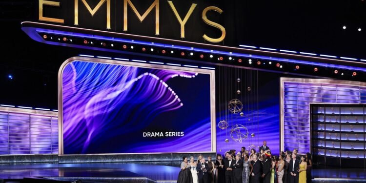 ‘The Studio’ bate récord en los Emmy; ‘Adolescence’ y ‘The Pitt’ completan una noche histórica