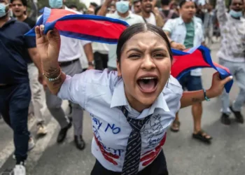 Las protestas de la generación Z por la prohibición de las redes sociales y contra la corrupción en Nepal que hicieron caer al primer ministro