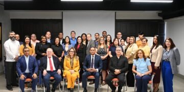 Superintendencia de Seguros celebra primera certificación antilavado de activos del país y la región