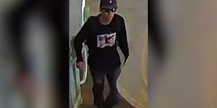 El director del FBI revela lo que decía Tyler Robinson, el acusado de matar a Charlie Kirk: «Con algunos odios no se negocia»