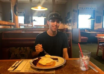 Quién es Tyler Robinson, el presunto tirador que asesinó a Charlie Kirk