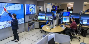 EE.UU. avisa que falta el 60 % de los ciclones tras un «tranquilo» comienzo de la temporada