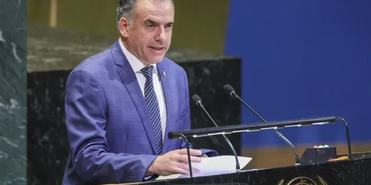 El presidente de Uruguay pide la suspensión de operaciones militares y liberación de rehenes en Oriente Medio