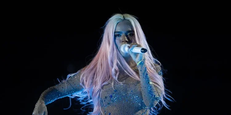 Un macroconcierto en el Vaticano por la «fraternidad» reunirá a Karol G, John Legend, Pharrel Williams y Andrea Bocelli