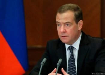 Riesgo nuclear: Medvedev advierte guerra Europa-Rusia